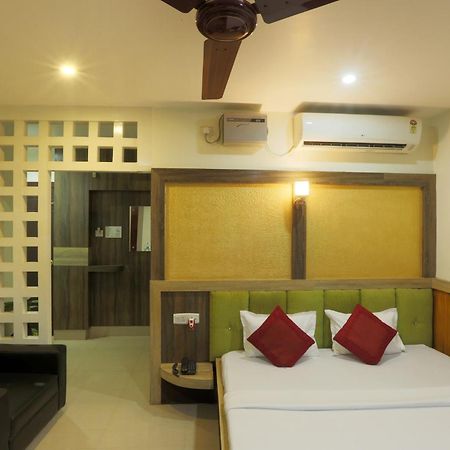 Hotel Dream City Guwahati Bagian luar foto