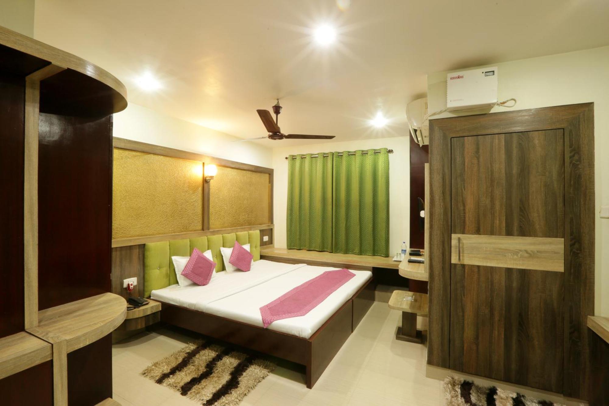 Hotel Dream City Guwahati Bagian luar foto